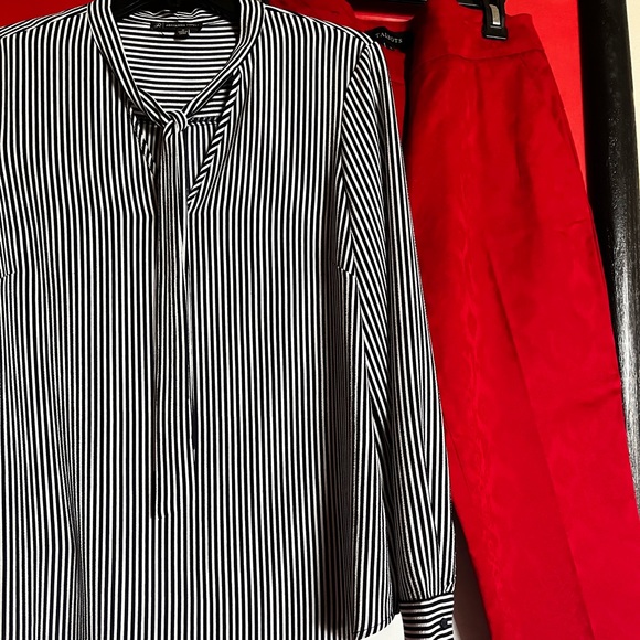 Adrianna Papell navy blue white bow tie blouse - Picture 8 of 8